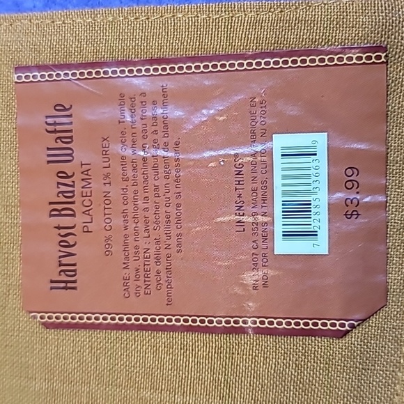 0719. NWTs ~ Harvest Blaze Waffle Napkins (4) & Placemats (4)~ Beautiful ๐ - Picture 8 of 9
